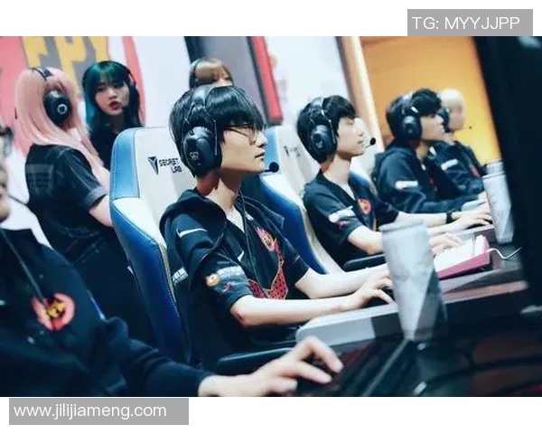 FPX战队崛起之路：从青涩到辉煌的大师赛成长历程